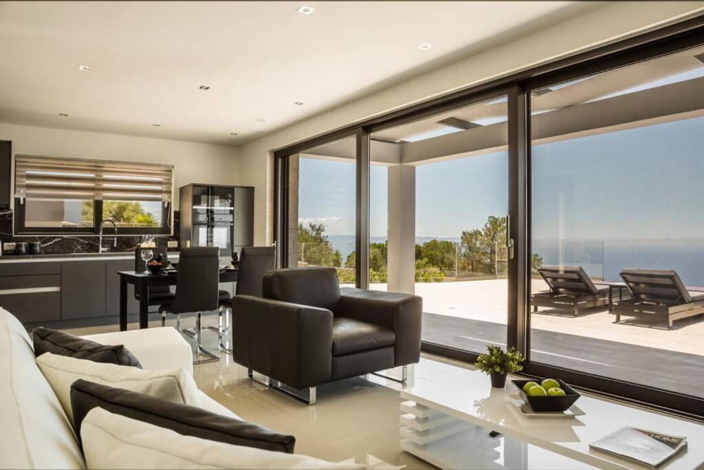 Panorama Blue Kefalonia - Luxury In Lourdata Simotáta